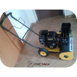 Schneefräse Neu mit 4,5 PS Benzinmotor